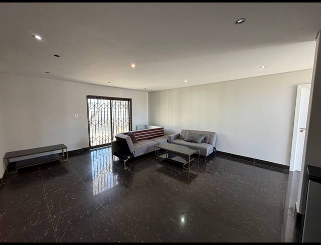 4 BEDROOM HOUSE FOR SALE IN PARKLANDS NORTH
